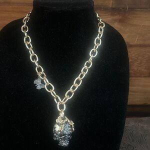NWT ⚜️🖤⚜️ BETSEY JOHNSON Cable chunky Chain Skull Pendant Butterflies Necklace